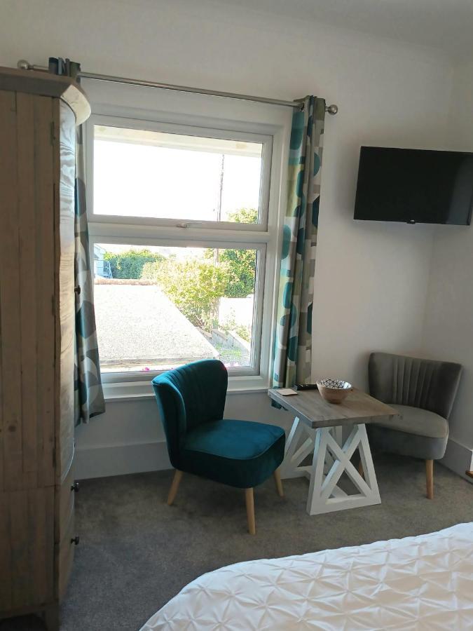 Contemporary One Bed Studio. Sea Views And Parking Westward Ho!  Exterior foto
